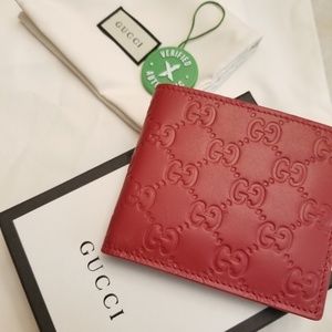Red Gucci Signature Wallet